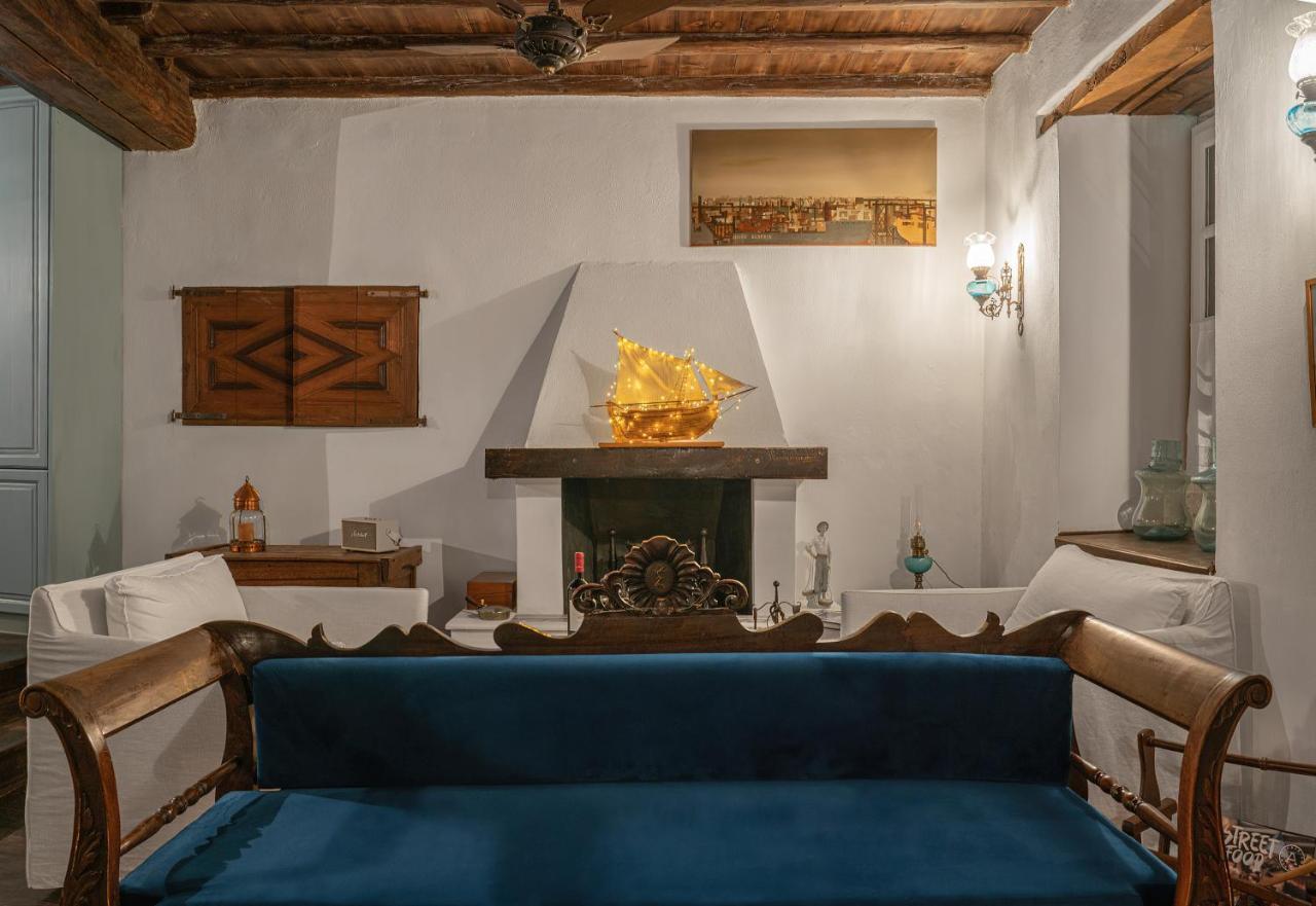 The 1813 Painter'S Villa By Neuvel Galaxídhion 外观 照片