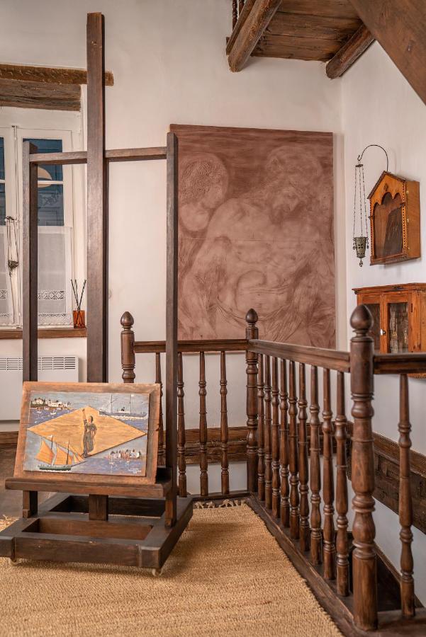 The 1813 Painter'S Villa By Neuvel Galaxídhion 外观 照片